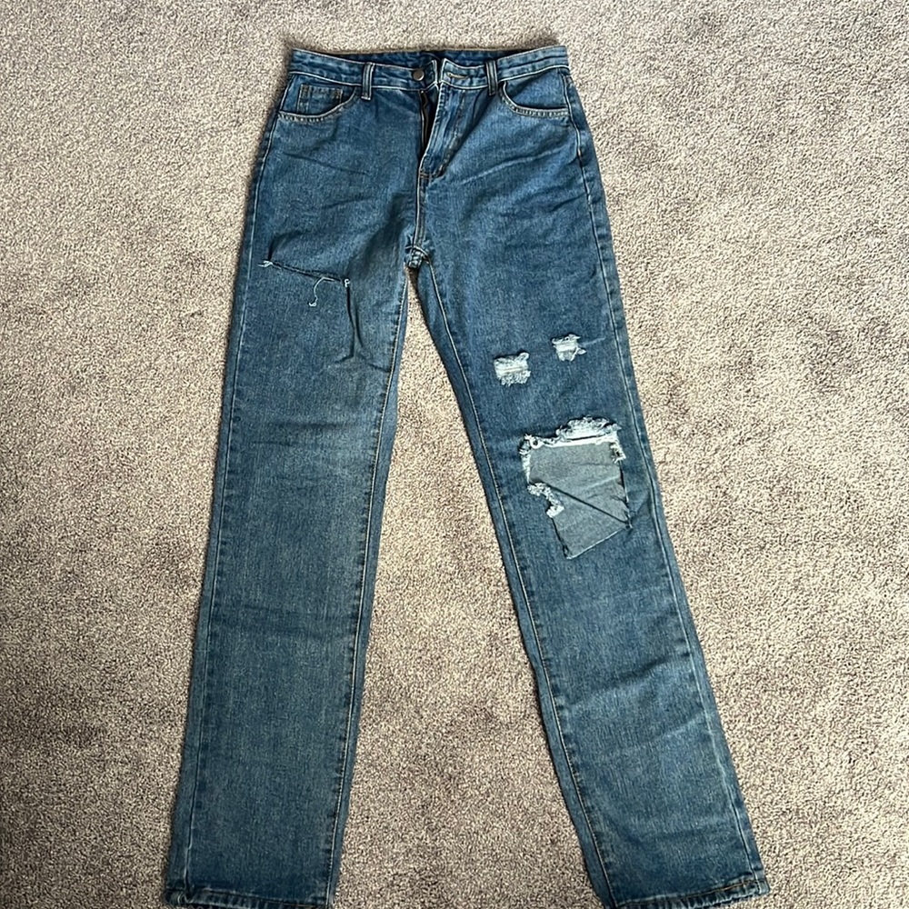 High waisted ripped boyfriend jeans
